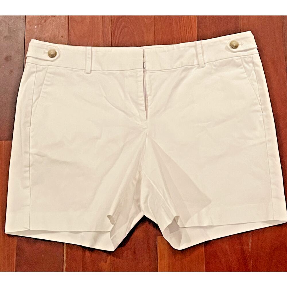 Ann Taylor white shorts adjustable side buttons size 12 classic taylor
